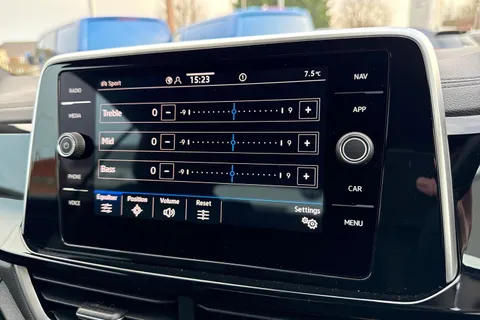 KY25UNK Volkswagen T-Roc 1.5 TSI R-Line 2dr DSG⭐ Vienna leather, Rear Camera, Keyless, Wind deflecto Thumbnail #54