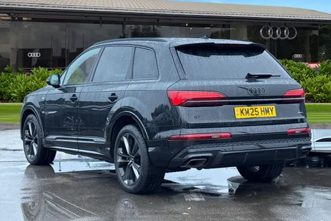 2 of 50 for Audi Q7 SUV Black Edition 50 TDI quattro 286 PS tiptronic