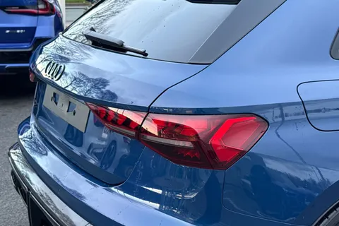  Audi RS 3 2.5 TFSI Carbon Black Sportback S Tronic quattro Euro 6 (s/s) 5dr Thumbnail #8