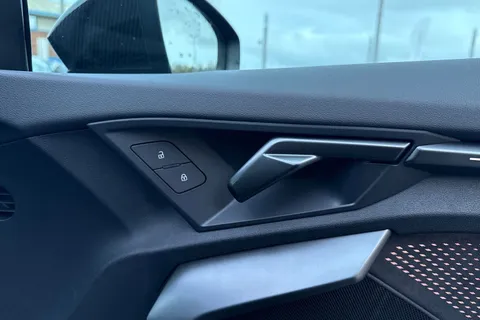  Audi RS 3 2.5 TFSI Carbon Black Sportback S Tronic quattro Euro 6 (s/s) 5dr Thumbnail #21