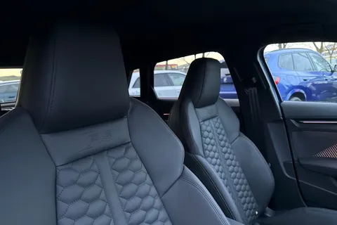  Audi RS 3 2.5 TFSI Carbon Black Sportback S Tronic quattro Euro 6 (s/s) 5dr Thumbnail #24