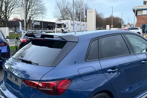  Audi RS 3 2.5 TFSI Carbon Black Sportback S Tronic quattro Euro 6 (s/s) 5dr Thumbnail #31