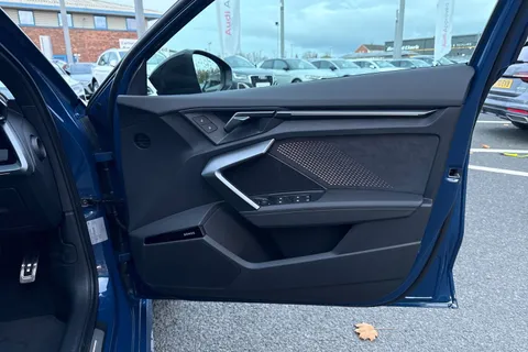  Audi RS 3 2.5 TFSI Carbon Black Sportback S Tronic quattro Euro 6 (s/s) 5dr Thumbnail #48