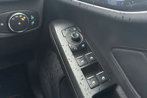 20 of 47 for Ford Focus 2.3T EcoBoost ST Euro 6 (s/s) 5dr