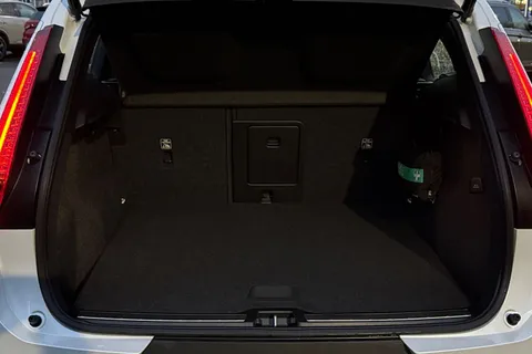 SC71MWO Volvo Xc40 2.0 B4P Inscription 5dr AWD Auto Thumbnail #6