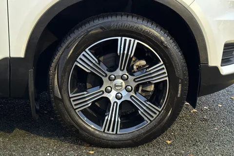 SC71MWO Volvo Xc40 2.0 B4P Inscription 5dr AWD Auto Thumbnail #9