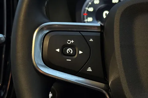 SC71MWO Volvo Xc40 2.0 B4P Inscription 5dr AWD Auto Thumbnail #35