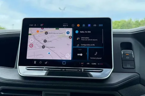 DE75ZSP Volkswagen Crafter 1.5T SHS Luxury 5dr Auto Thumbnail #17