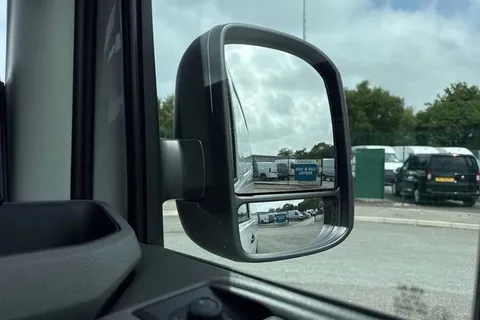 DE75ZSP Volkswagen Crafter 1.5T SHS Luxury 5dr Auto Thumbnail #21