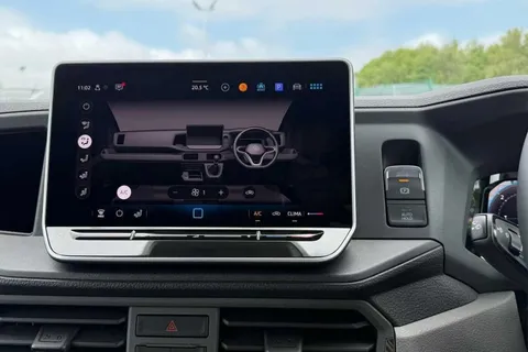 DE75ZSP Volkswagen Crafter 1.5T SHS Luxury 5dr Auto Thumbnail #22