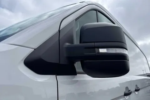 DE75ZSP Volkswagen Crafter 1.5T SHS Luxury 5dr Auto Thumbnail #35