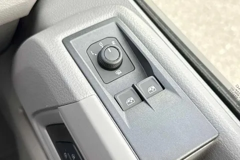 DE75ZSP Volkswagen Crafter 1.5T SHS Luxury 5dr Auto Thumbnail #39