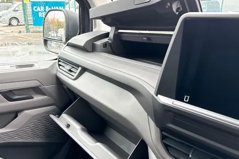 34 of 57 for VOLKSWAGEN TRANSPORTER 2.0 TDI 110 Commerce Plus Van