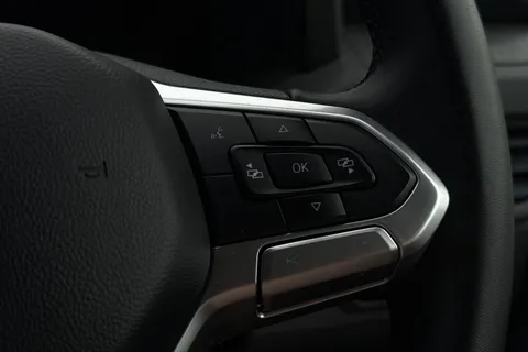 39 of 57 for VOLKSWAGEN TRANSPORTER 2.0 TDI 110 Commerce Plus Van