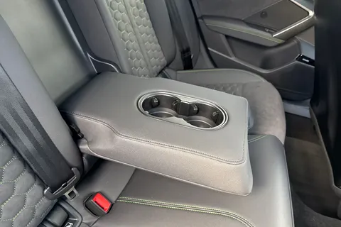 PX75VZZ Audi RS 3 2.5 TFSI Carbon Vorsprung Sportback S Tronic quattro Euro 6 (s/s) 5dr Thumbnail #39