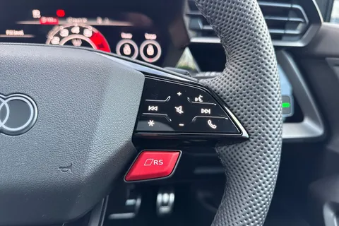 PX75VZZ Audi RS 3 2.5 TFSI Carbon Vorsprung Sportback S Tronic quattro Euro 6 (s/s) 5dr Thumbnail #50