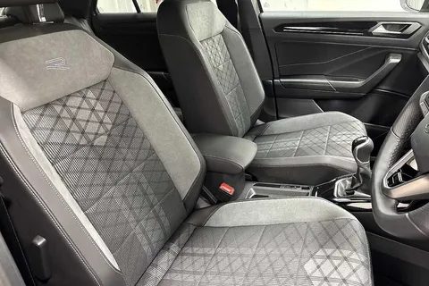 DK25ZMZ Volkswagen T-Roc 1.5 TSI R-Line 5dr Thumbnail #10