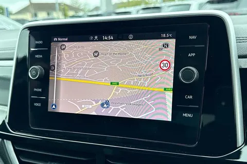 DE74UOL Volkswagen T-Roc 2.0 TDI 150 EVO R-Line 5dr DSG Thumbnail #13