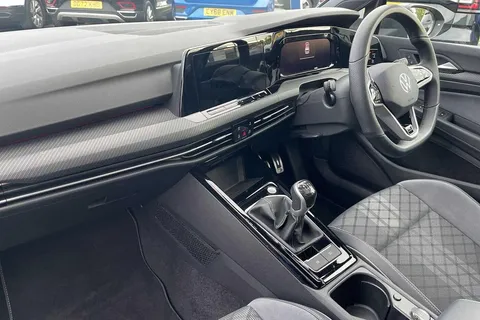 CX23OOE Volkswagen Golf 1.5 TSI R-Line 5dr Thumbnail #16