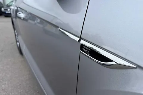 DE74UOL Volkswagen T-Roc 2.0 TDI 150 EVO R-Line 5dr DSG Thumbnail #30