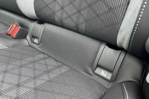 CX23OOE Volkswagen Golf 1.5 TSI R-Line 5dr Thumbnail #41