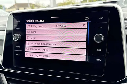 DE74UOL Volkswagen T-Roc 2.0 TDI 150 EVO R-Line 5dr DSG Thumbnail #54