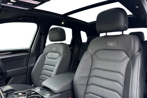 10 of 57 for VOLKSWAGEN TOUAREG 3.0 V6 TDI 4Motion 286 Black Edition 5dr Tip Auto