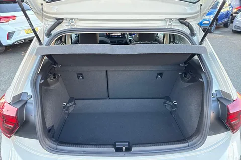 DF25FDJ Volkswagen Polo 1.0 TSI Match 5dr Thumbnail #9