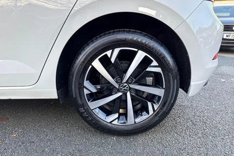 DF25FDJ Volkswagen Polo 1.0 TSI Match 5dr Thumbnail #22