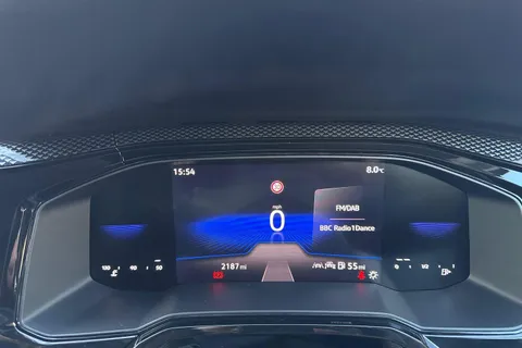 DF25FDJ Volkswagen Polo 1.0 TSI Match 5dr Thumbnail #25