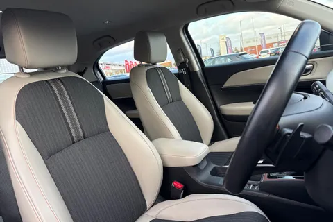 MV23USG Honda HR-V 1.5 eHEV Advance Style 5dr CVT Thumbnail #22