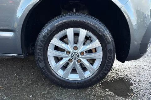 PK72ZDJ Volkswagen Transporter 2.0 TDI 150 Highline Van Thumbnail #6