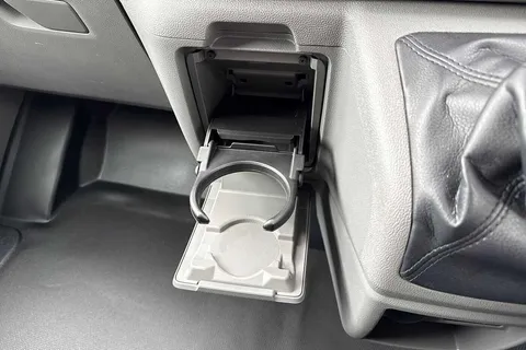 PN25OYU Volkswagen Transporter 2.0 TDI 150 Commerce Plus Van Thumbnail #25