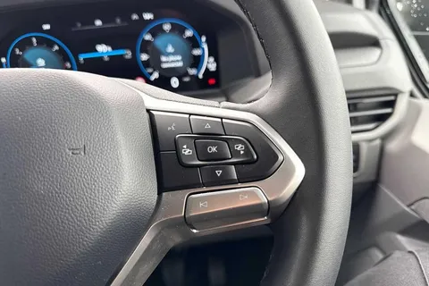 PN25OYU Volkswagen Transporter 2.0 TDI 150 Commerce Plus Van Thumbnail #27