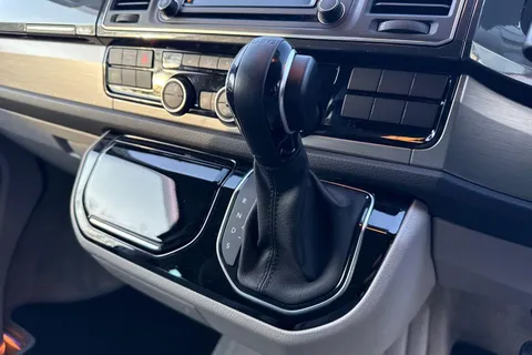 19 of 51 for Volkswagen California Ocean SWB EU6 150 PS 2.0 TDI BMT 7sp DSG