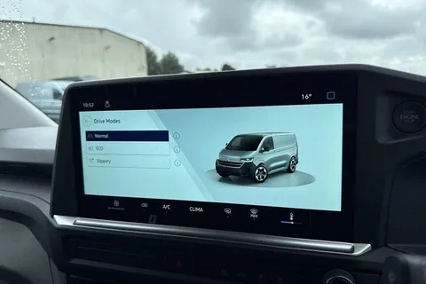 PN25OYU Volkswagen Transporter 2.0 TDI 150 Commerce Plus Van Thumbnail #34