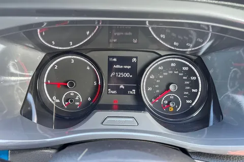 DG21TNV Volkswagen Transporter 2.0 TDI 110 Highline Van Thumbnail #24