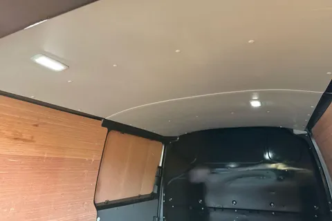 PK72ZDJ Volkswagen Transporter 2.0 TDI 150 Highline Van Thumbnail #27