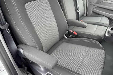 PN25OYU Volkswagen Transporter 2.0 TDI 150 Commerce Plus Van Thumbnail #38