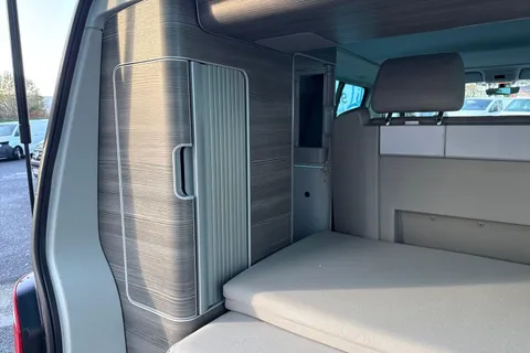 28 of 51 for Volkswagen California Ocean SWB EU6 150 PS 2.0 TDI BMT 7sp DSG