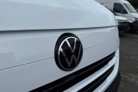 PN25OYU Volkswagen Transporter 2.0 TDI 150 Commerce Plus Van Thumbnail #40