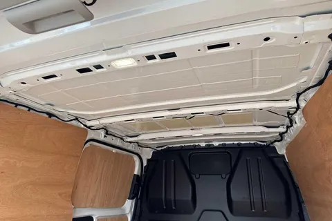 PN25OYU Volkswagen Transporter 2.0 TDI 150 Commerce Plus Van Thumbnail #45