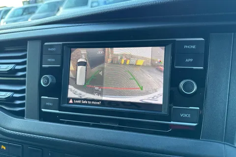 PK72ZDJ Volkswagen Transporter 2.0 TDI 150 Highline Van Thumbnail #37