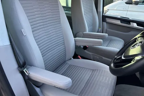 36 of 51 for Volkswagen California Ocean SWB EU6 150 PS 2.0 TDI BMT 7sp DSG