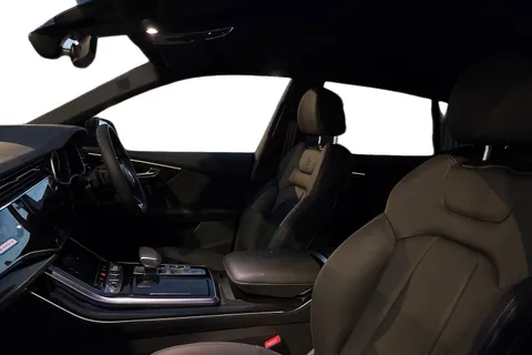 PX75XOM Audi Q8 50 TDI Quattro Black Edition 5dr Tiptronic Thumbnail #10