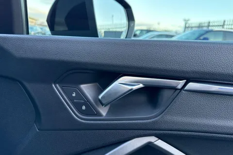 MC71OJY Audi RS Q3 RS Q3 TFSI Quattro Audi Sport Edition 5dr S Tronic Thumbnail #17