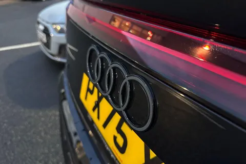 PX75XOM Audi Q8 50 TDI Quattro Black Edition 5dr Tiptronic Thumbnail #33