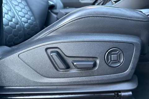 MC71OJY Audi RS Q3 RS Q3 TFSI Quattro Audi Sport Edition 5dr S Tronic Thumbnail #46