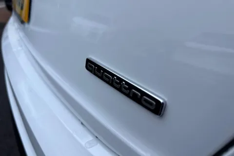 PX75XOD Audi Q8 50 TDI Quattro Black Edition 5dr Tiptronic Thumbnail #31