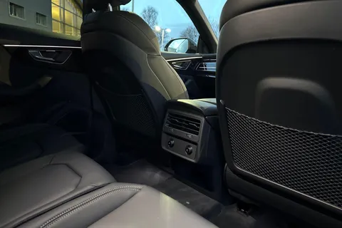 PX75XOM Audi Q8 50 TDI Quattro Black Edition 5dr Tiptronic Thumbnail #39